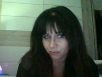 Je suis petite brune  avec des formes aux yeux bleues, je suis attirante, pulpeuse et sexy. N’hésitez pas à prendre rendez-vous avec moi par message si je suis en hors ligne je me ferai un plaisir de vous répondre et de passer un moment coquin en privé ou en vip