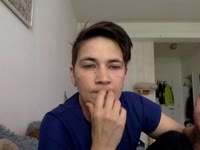 Envie d’évasion ? Laisse-moi t’emporter dans un moment de pur abandon, où chaque caresse est une promesse et chaque regard une invitation. Juste toi et moi, seuls au monde… Je serai à toi, entièrement, prête à exaucer tes désirs. Viens me retrouver en privé, je n’attends que toi.