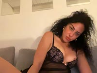 I speak French and a little English