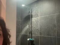 hoi, ik ben hete milf die voor veel open staat. ik hou wel van dominantie en hou er van om een onderdanig sletje te zijn. Maar als jij dat wil kan ik ook jouw strenge meesteres zijn....Er kan veel maar geen extreme ding zoals:naalden, plas en poep...Vragen staat vrij, wie weet kan je me overtuigen om grenzen te verleggen.