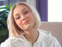 cam girl video ElaynePestone