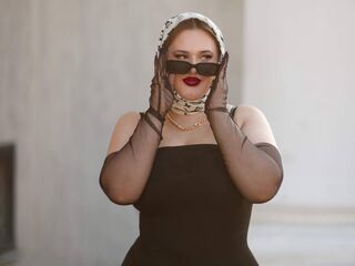 cam girl showing tits MonicaVivaldi