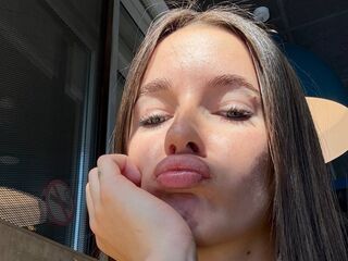 naked camgirl fingering pussy OdetteWingler