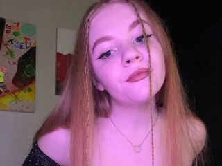 topless girl AliceSmithen