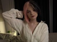 free nude live show ClaudineKrentz