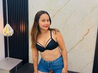 squirting girl webcam IsabelaAdans