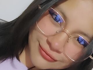 camslut topless AllisonSmithe