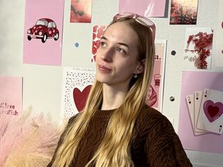 cam girl masturbating with sextoy AlyssaRingbloom