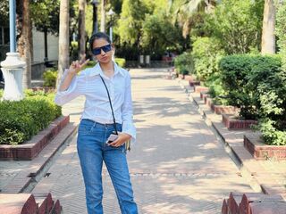 chatslut AmairaSingh