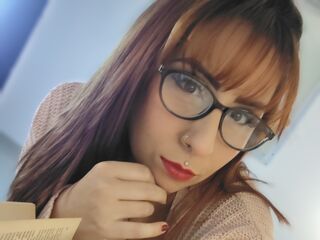 adult webcam chatroom AmberFernandez