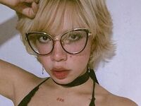 girl chat AmelieMari