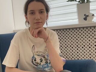 hot cam slut AmyCoxe