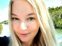 free live cam chat AnaysAnao