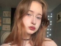 naked girl with webcam fingering pussy ArwenSilver