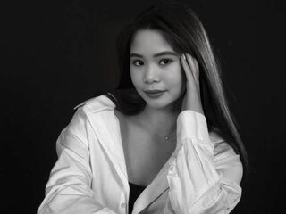 camgirl masturbating with sextoy AyaNicole