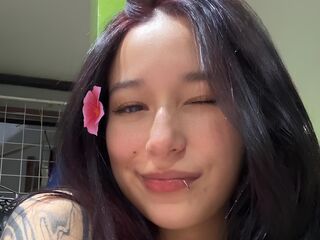 naked camgirl gallery CamiLewit