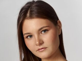 naked webcam girl masturbating CaritaMattox