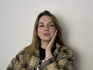 nude webcamgirl CherlyMarkes