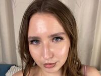 topless webcamgirl ChuMyrlie
