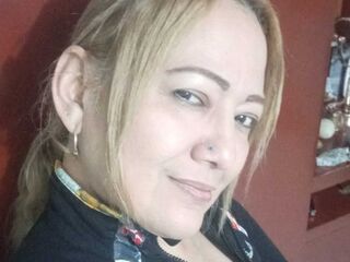 beautiful webcamgirl ClauDarling