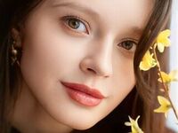 beautiful girl cam CrystleZaritsky