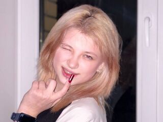 camslut spreading pussy DaisySponholz