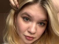naughty cam girl DebrahPloeger