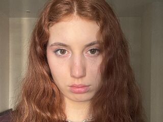 naked girl with webcam masturbating with sextoy DorotheaBerdine