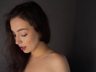 camslut naked ElaraEden