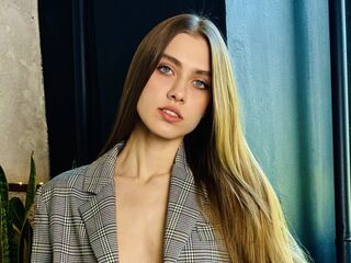 girl EmilyMontgomery