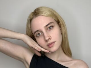 nude webcamgirl picture EmmaHurriet