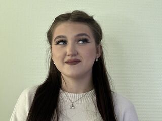 webcam bitch chatroom FridaChoiniere