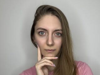 cam slut GenevaAndrode