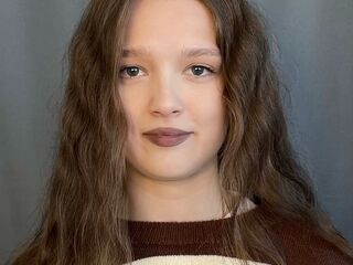 girl fingering pussy GiseleRusinko