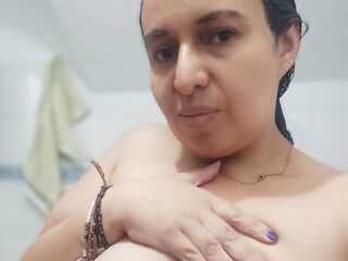 girl topless chat IbannaBely