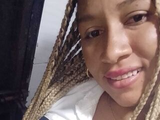 fingering camgirl picture IsisRusso