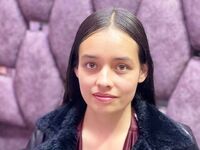 girl chat IssaMontenegro