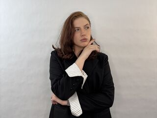 cam girl photo IzolaDonawa