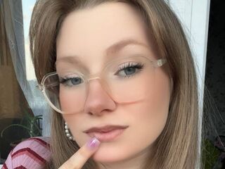 camwhore masturbating with dildo JenelleDurepo