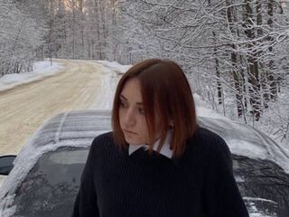 camslut showing tits JoyeRanger