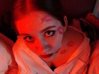 webcam babe chat room JuneGutierrez