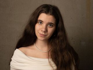 chat with cam KalaHemstreet