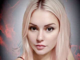 adult web cam chat KarinaEvani