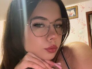 camwhore shaving pussy KasieHongeva