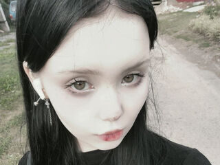 naked girl with webcam masturbating with vibrator KrystleHadley