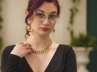 camgirl showing tits KylieHerdes