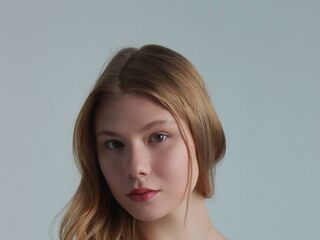 masturbating LavonAllara