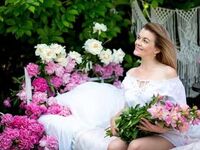 girl showing pussy LeaNicole