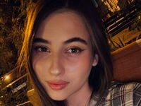 chat with cam LeiaFrost
