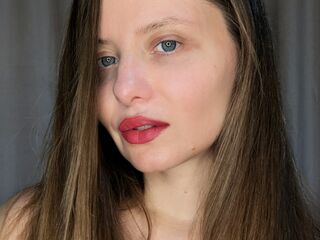 camgirl fingering shaved pussy LiaNeoka